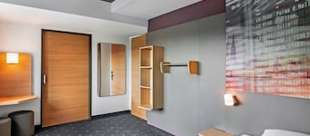 B&B HOTEL Hamburg-Airport