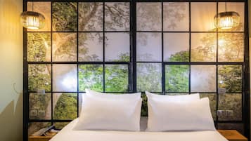 Standaard tweepersoonskamer, 1 tweepersoonsbed | 1 slaapkamer, luxe beddengoed, een kluis op de kamer, een bureau