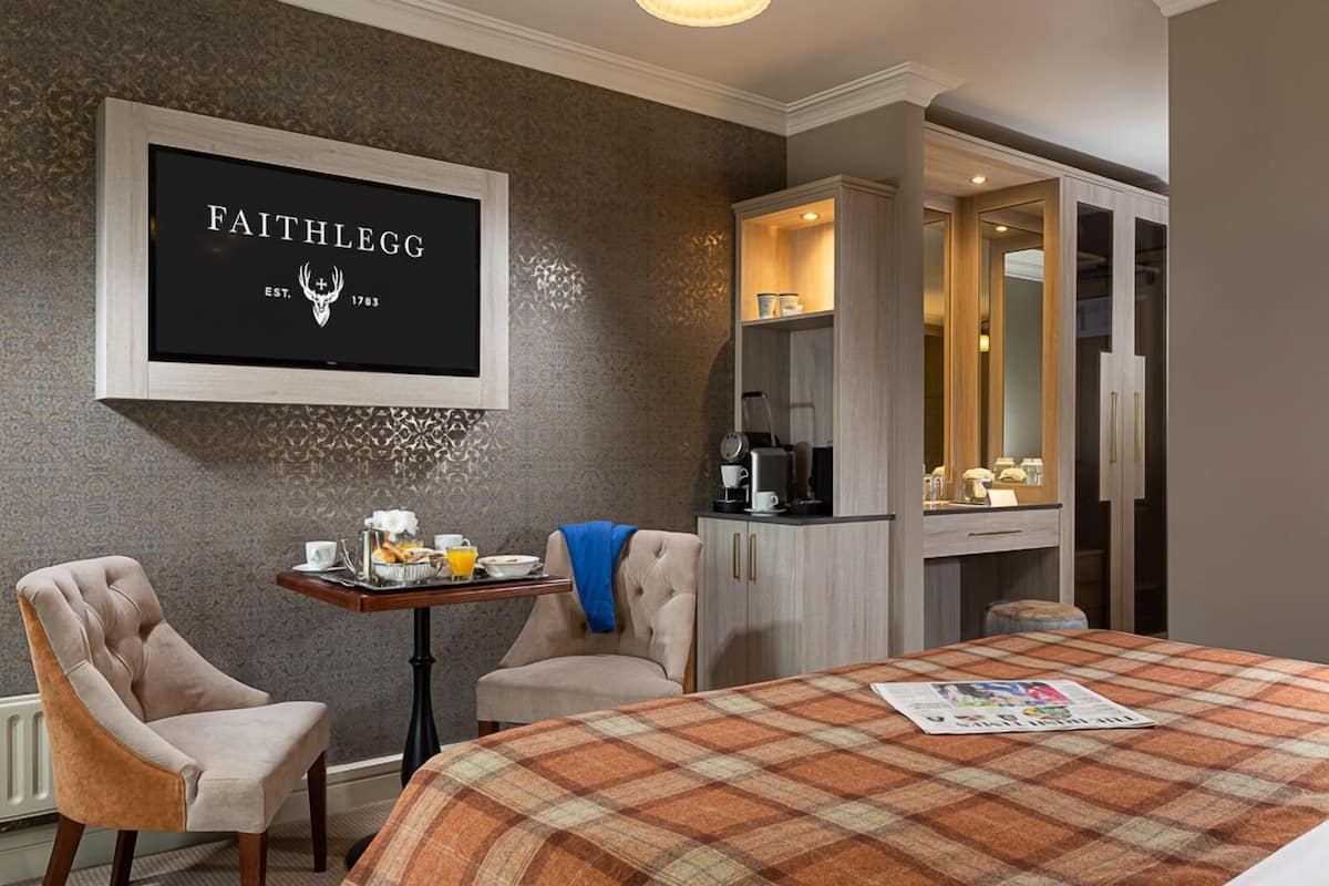 1 habitación y ropa de cama de alta calidad