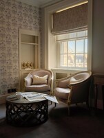 Superior Double Room | Living area