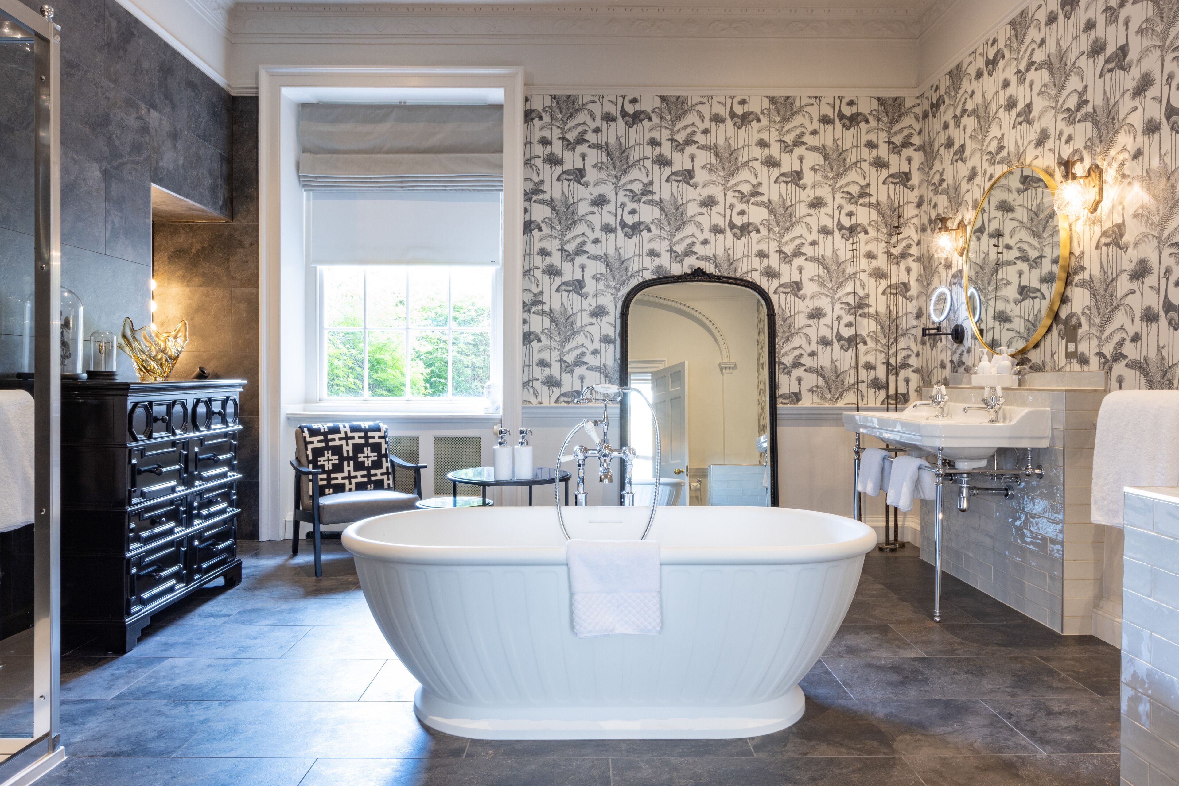 suite, 1 double bed (four poster) | bathroom | designer toiletries, hair dryer, bathrobes, towels