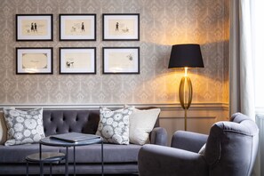 Suite, 1 Double Bed (Four Poster) | 1 bedroom, Egyptian cotton sheets, hypo-allergenic bedding