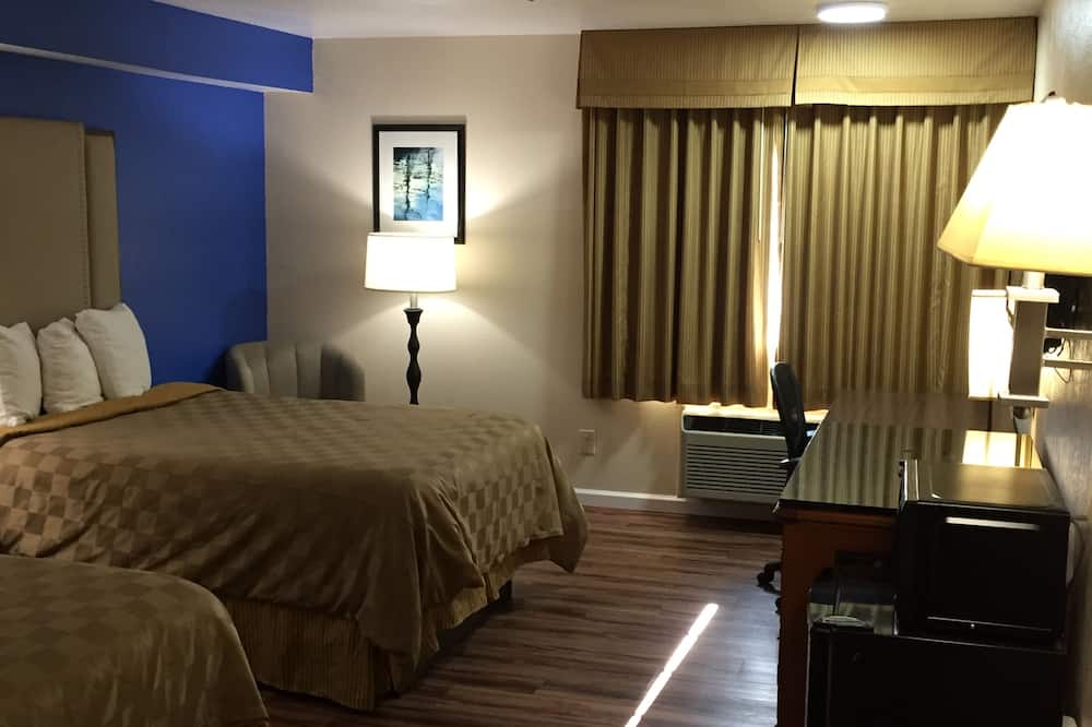 luxury hotels in Bakersfield