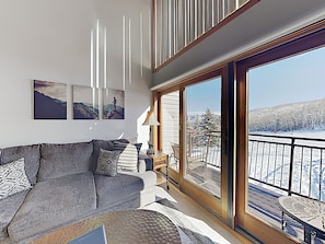 Premier Studio Loft ~ 316 | In-room safe, cots/infant beds, rollaway beds, free WiFi