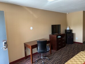 Habitación, 2 camas de matrimonio, no fumadores | 1 dormitorio, cortinas opacas, tabla de planchar con plancha