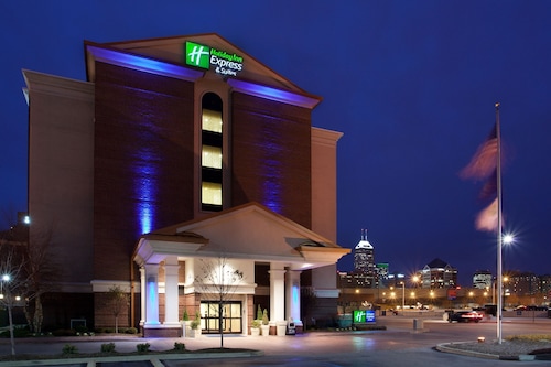 Holiday Inn Express & Suites Indianapolis Dtn-Conv Ctr Area by IHG