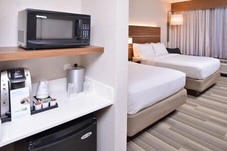 Holiday Inn Express Hotel Suites Indianapolis Dtn Conv Ctr, an IHG Hotel - Image 37