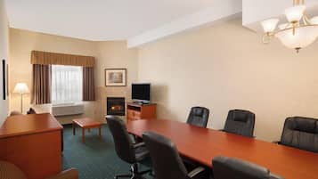 Suite, 1 King Bed, Non Smoking (One-Bedroom, Not Pet Friendly) | Living area | TV