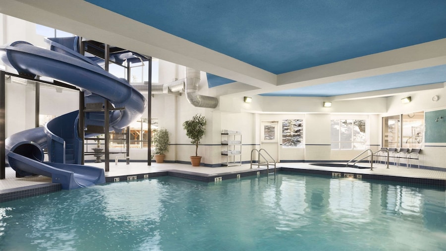 Travelodge by Wyndham Strathmore