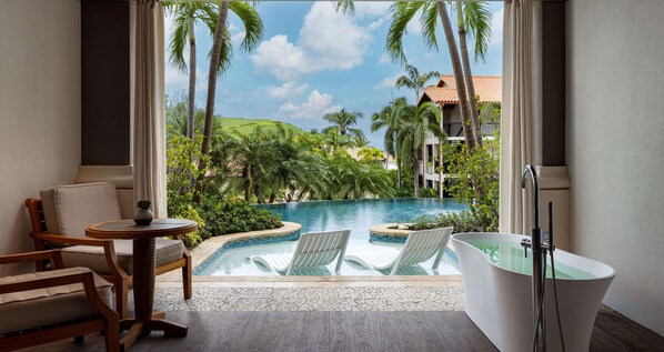 Romantic Suite, 1 Bedroom, Garden View (Italian Swim up Butler Suite) | Premium bedding, minibar, in-room safe, soundproofing