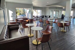 Buffet déjeuner gratuit tous les jours