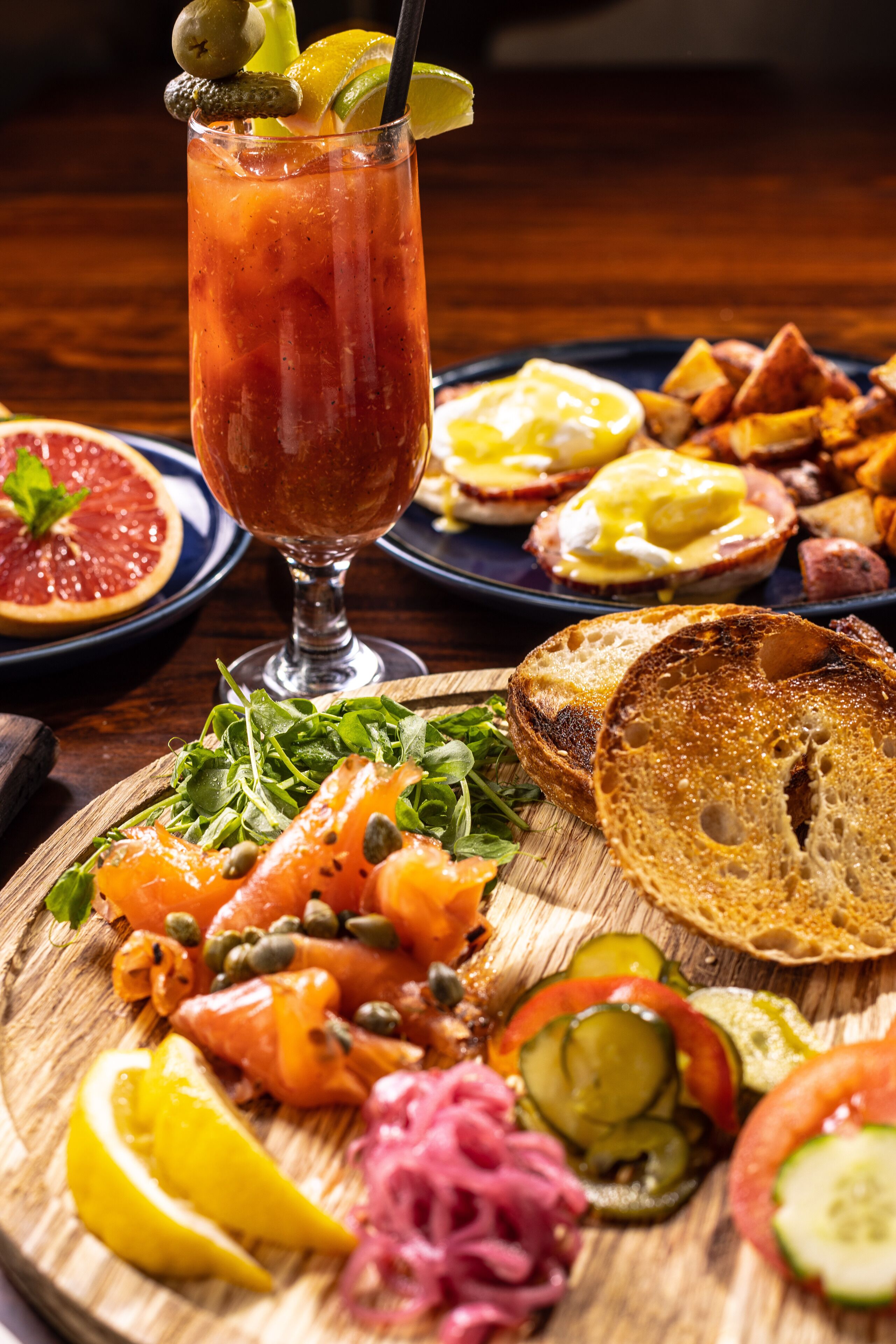 daily full breakfast for a fee