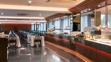 Dagelijks continentaal ontbijt inbegrepen