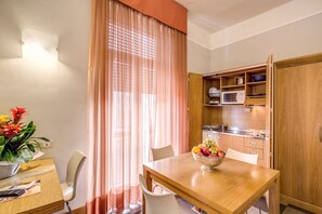 Standaard appartement, kitchenette | Privékeuken
