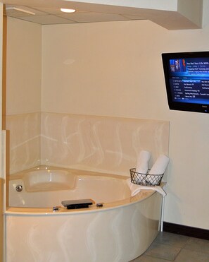 Suite, 1 Bedroom, Non Smoking | Living area