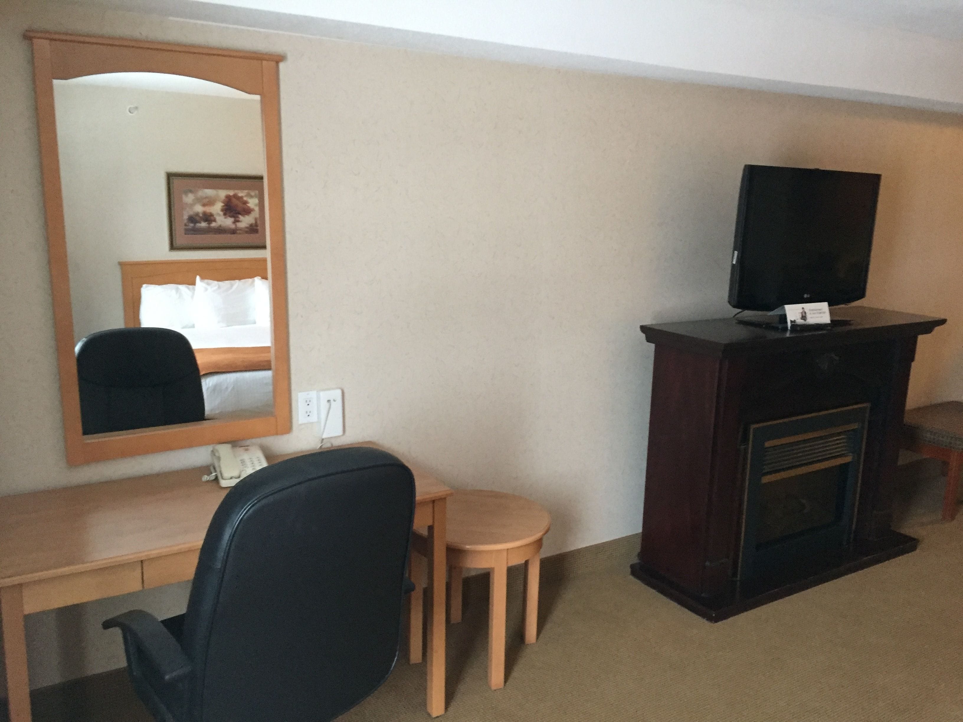 in-room safe, desk, iron/ironing board, free cots/infant beds