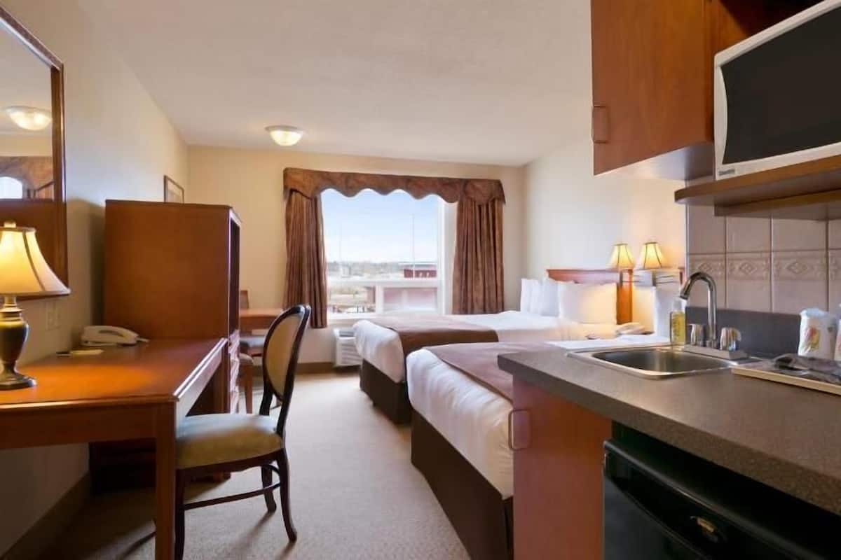 In-room safe, desk, iron/ironing board, free cribs/infant beds