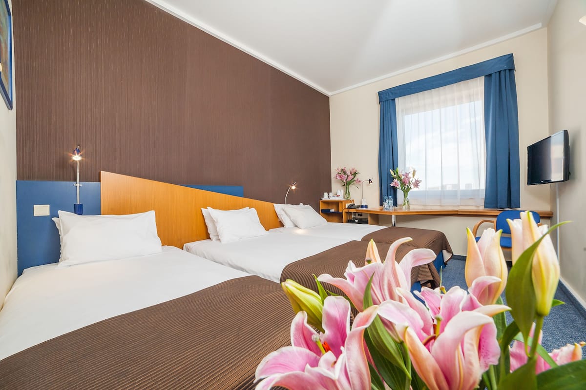 Allergikerbettwaren, Zimmersafe, Schreibtisch, schallisolierte Zimmer