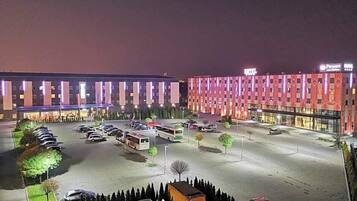 Self parking (PLN 40 per day)