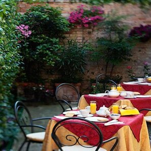 Restaurante al aire libre