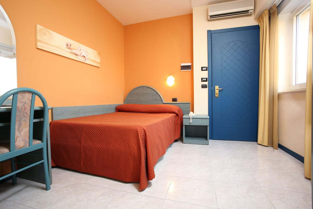 Minibar, in-room safe, blackout drapes, soundproofing