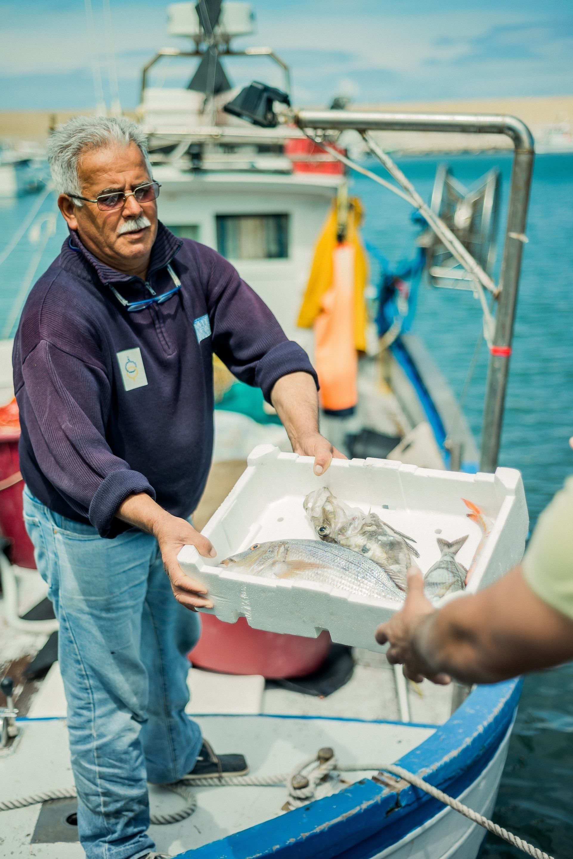 breakfast, lunch, dinner served; seafood