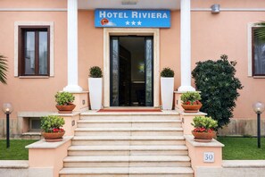 Front of property - Hotel Riviera  Fiumicino (Fiumicino)