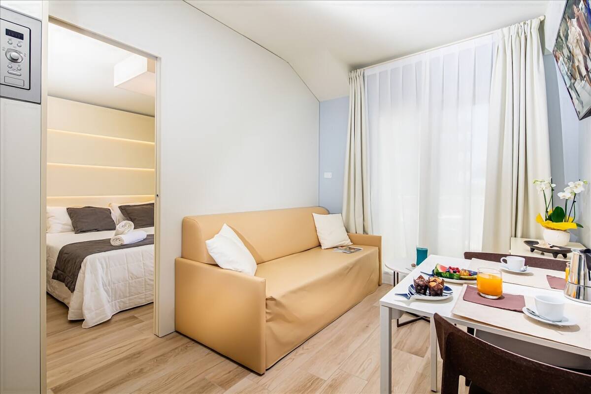 Economy Apartment | 1 bedroom, in-room safe, desk, soundproofing
