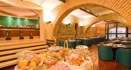 Laurentia Hotel