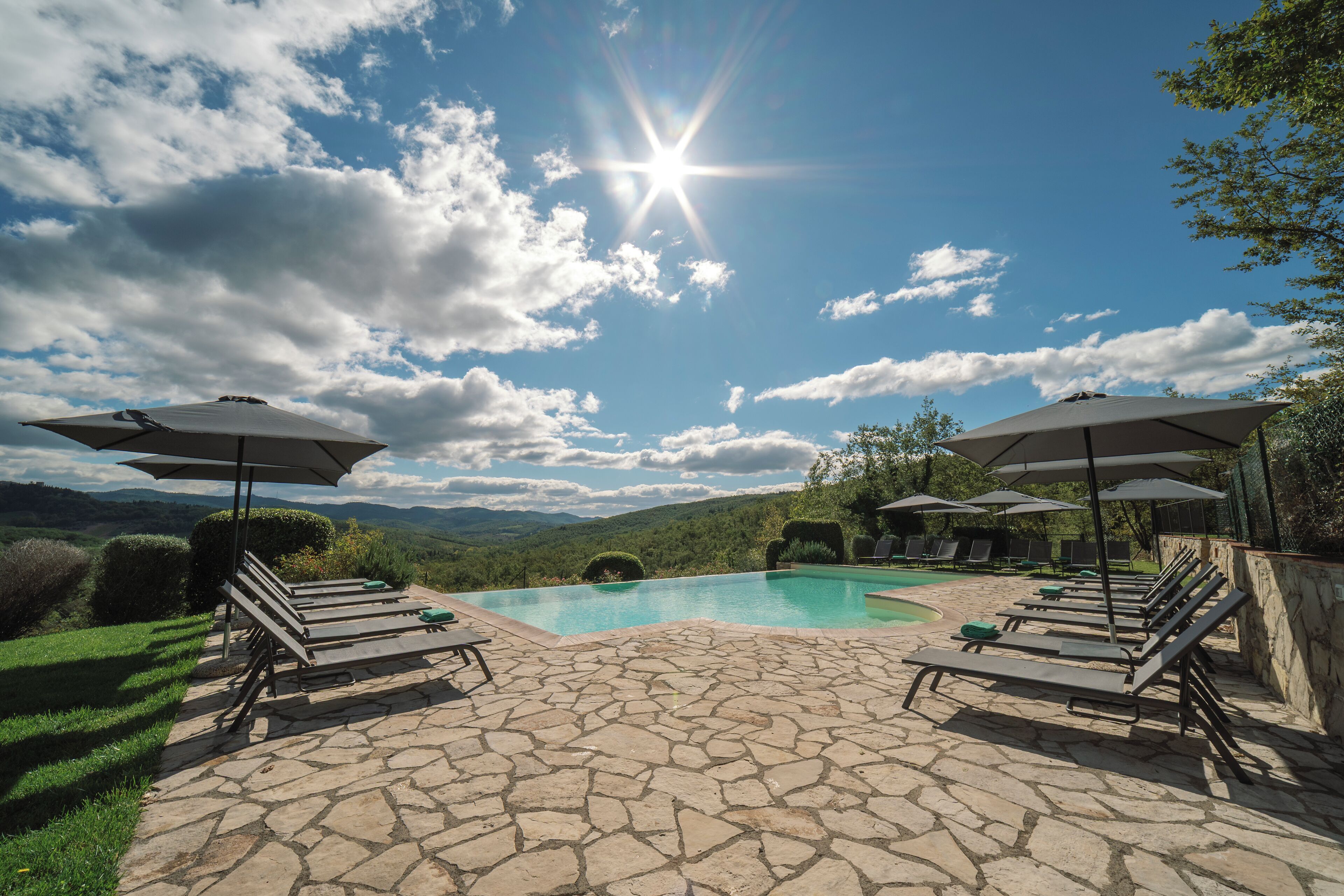 Outdoor pool, free cabanas, pool umbrellas