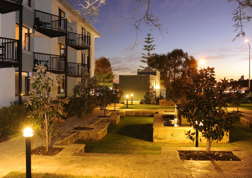 Lodestar Waterside Apartment Hotels by null