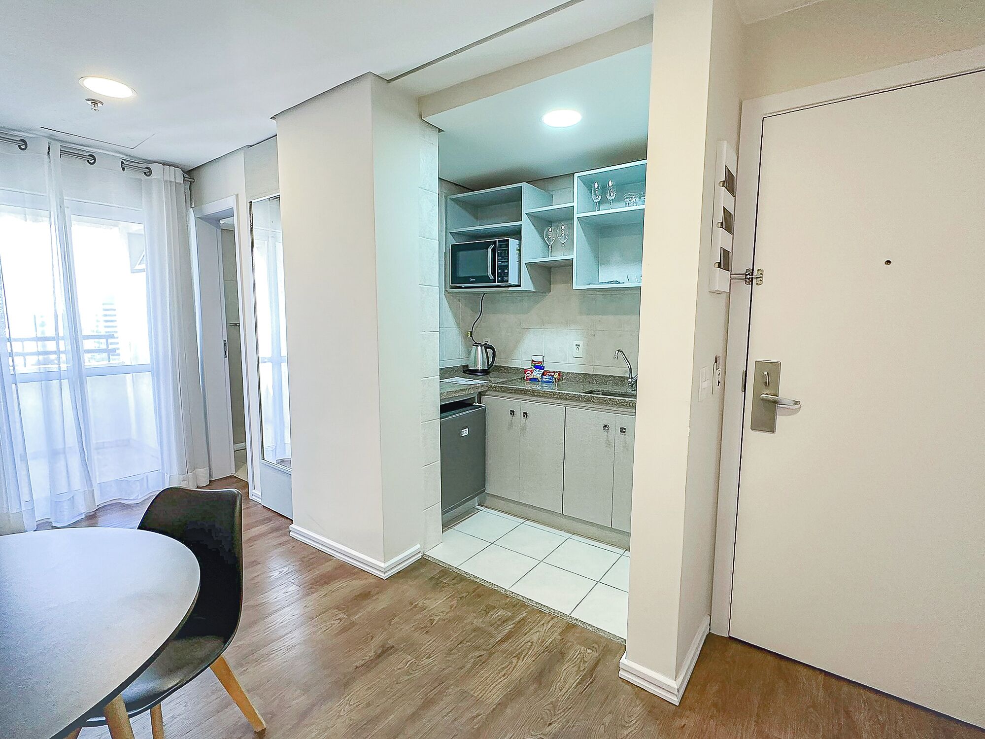 Chambre Premium, 1 grand lit | Cuisine privée | Micro-ondes