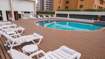 Piscina externa