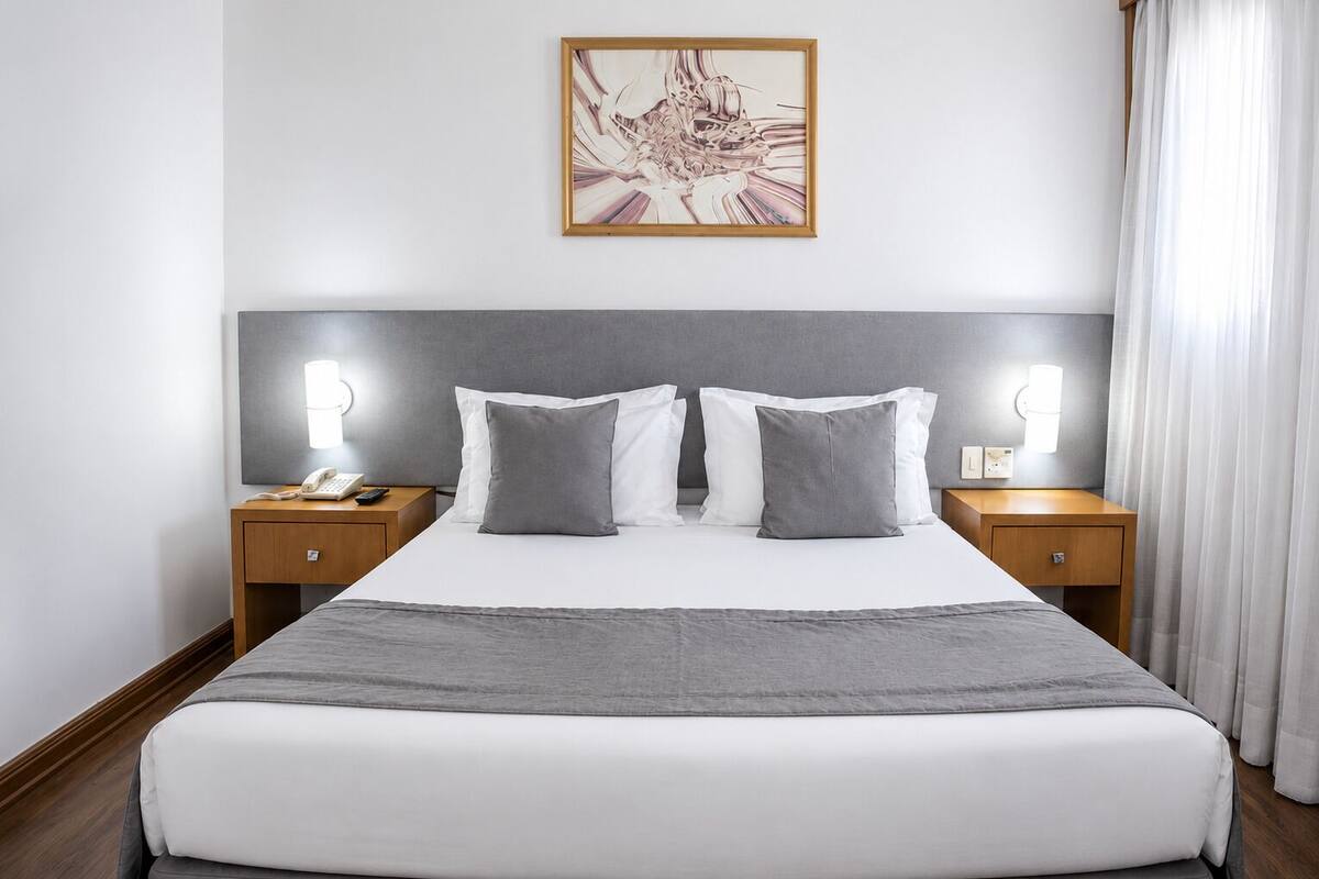 Standard Double Room, 1 Queen Bed | In-room safe, desk, WiFi (free), alarm clocks