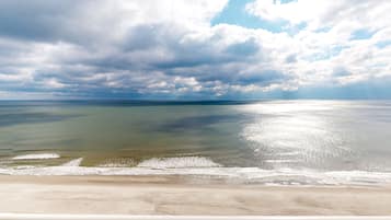 Condo, 3 Bedrooms, Hot Tub, Beach View (Camelot by the Sea 1901) | Beach | On the beach