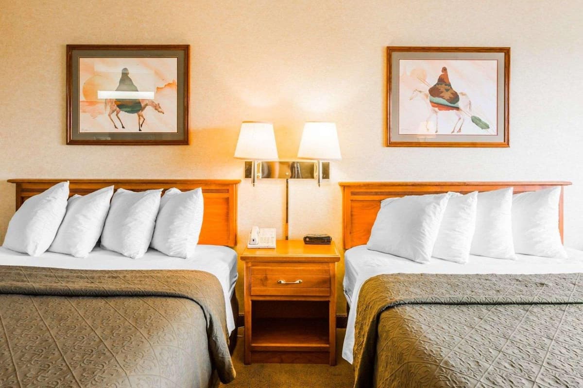 Desk, iron/ironing board, rollaway beds (surcharge), WiFi (free)