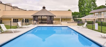 Quality Inn Dutch Inn