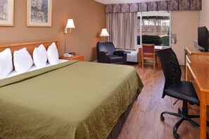 In-room safe, individually furnished, desk, laptop workspace