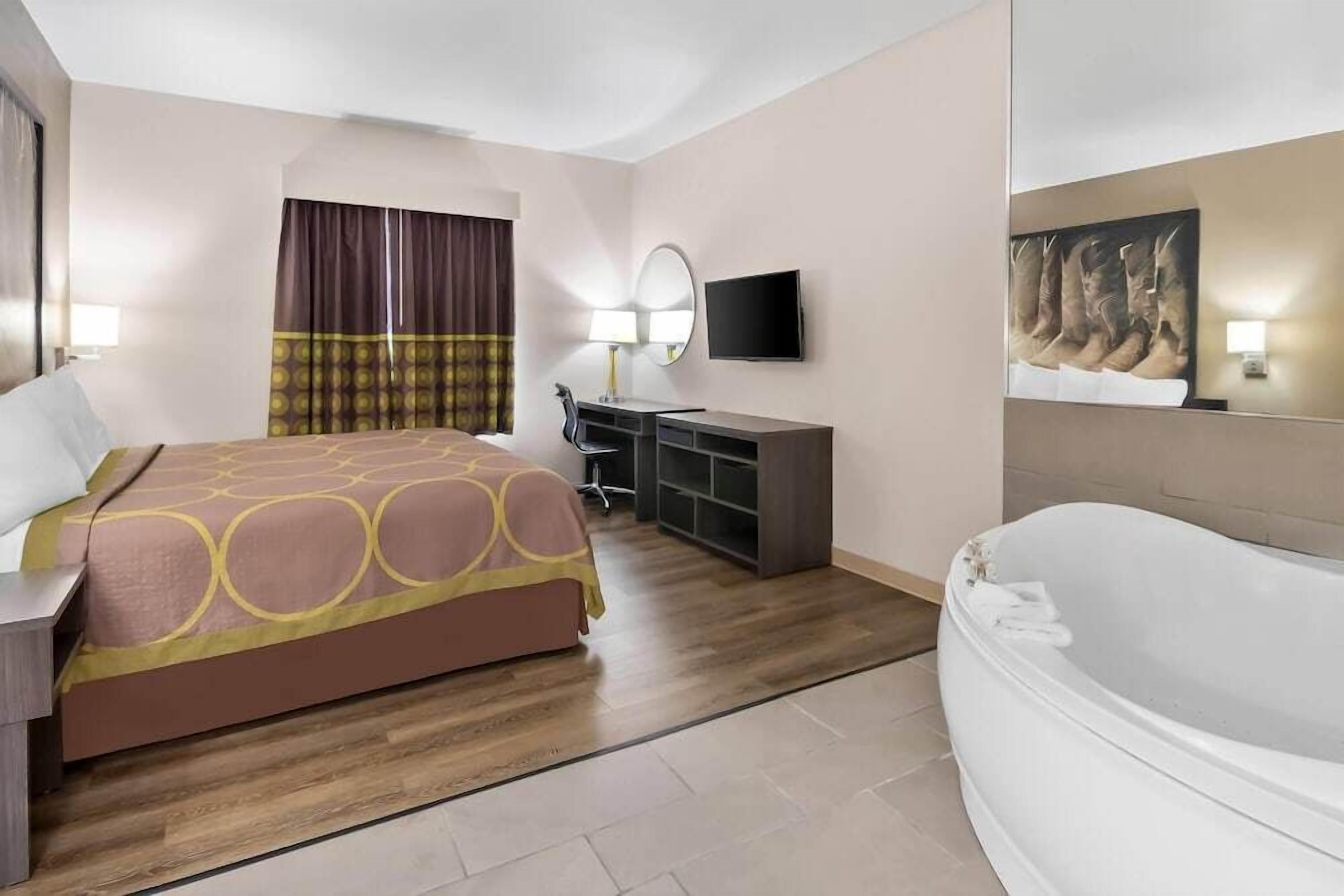 In-room safe, desk, iron/ironing board, free WiFi