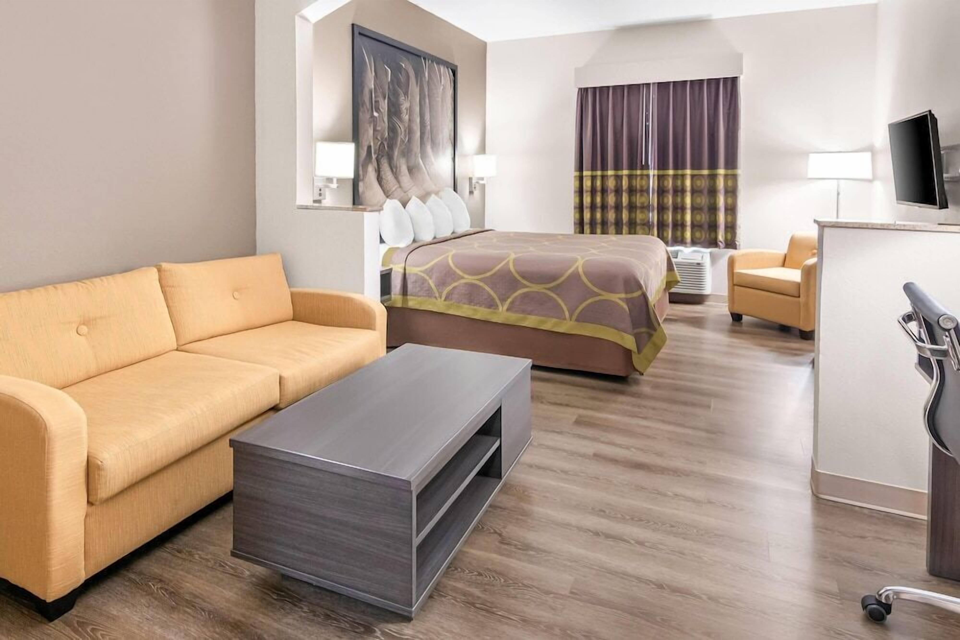 In-room safe, desk, iron/ironing board, free WiFi