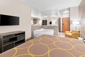 Cofres nos quartos, escrivaninha, ferros/tábuas de passar roupa