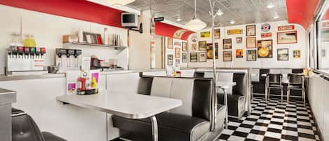 Daily cooked-to-order breakfast (USD 4.99 per person)