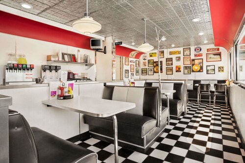 Travelodge by Wyndham Morrill