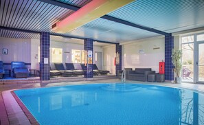 Indoor pool, pool loungers