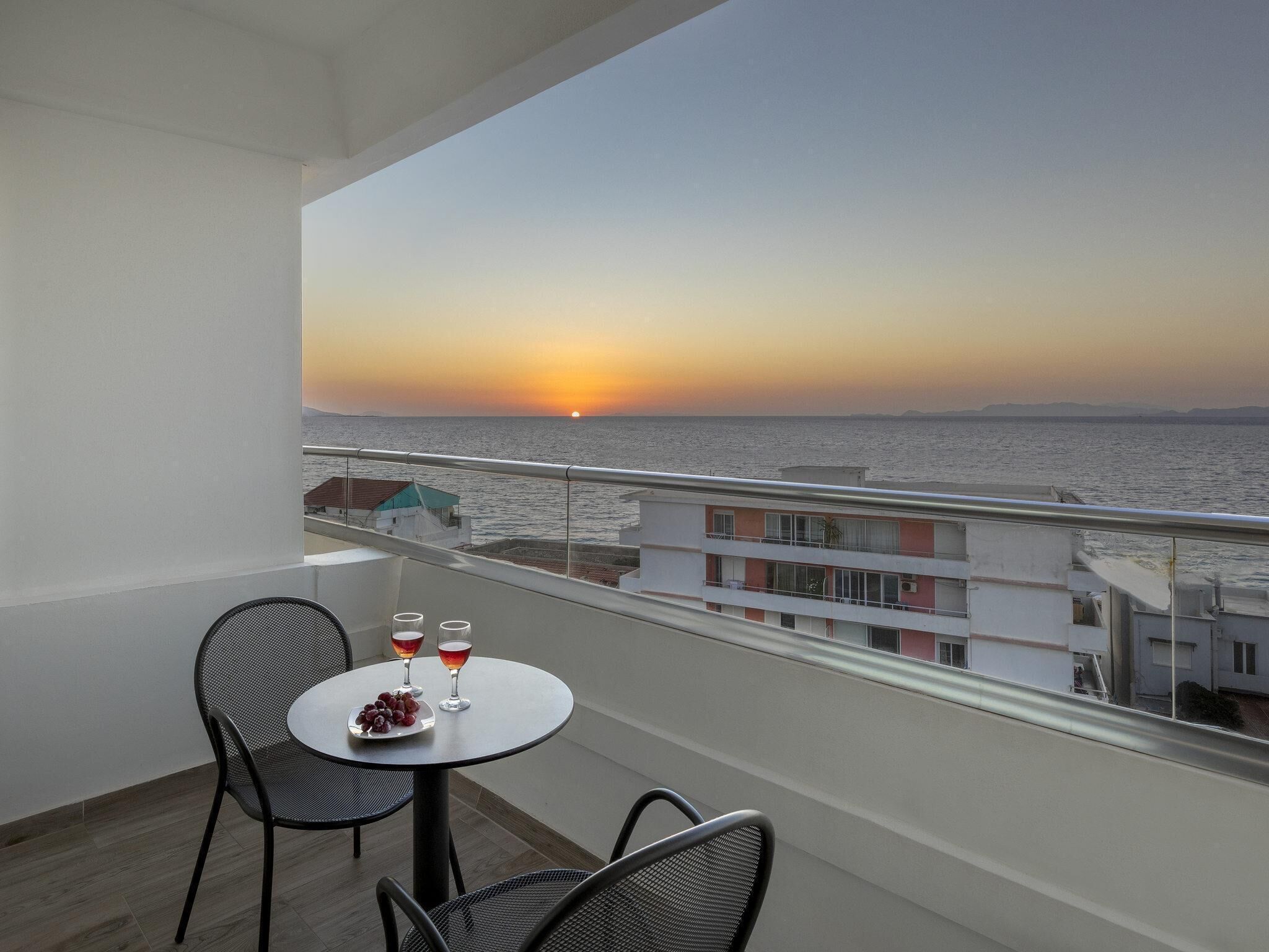 Privilege, Room, 1 King Bed, Balcony, Sea View | Premium bedding, in-room safe, desk, laptop workspace