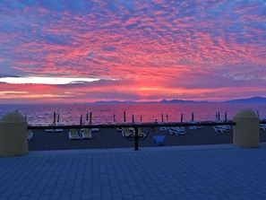 Sundeck