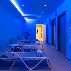 Couples treatment room(s), body treatments, deep-tissue massages