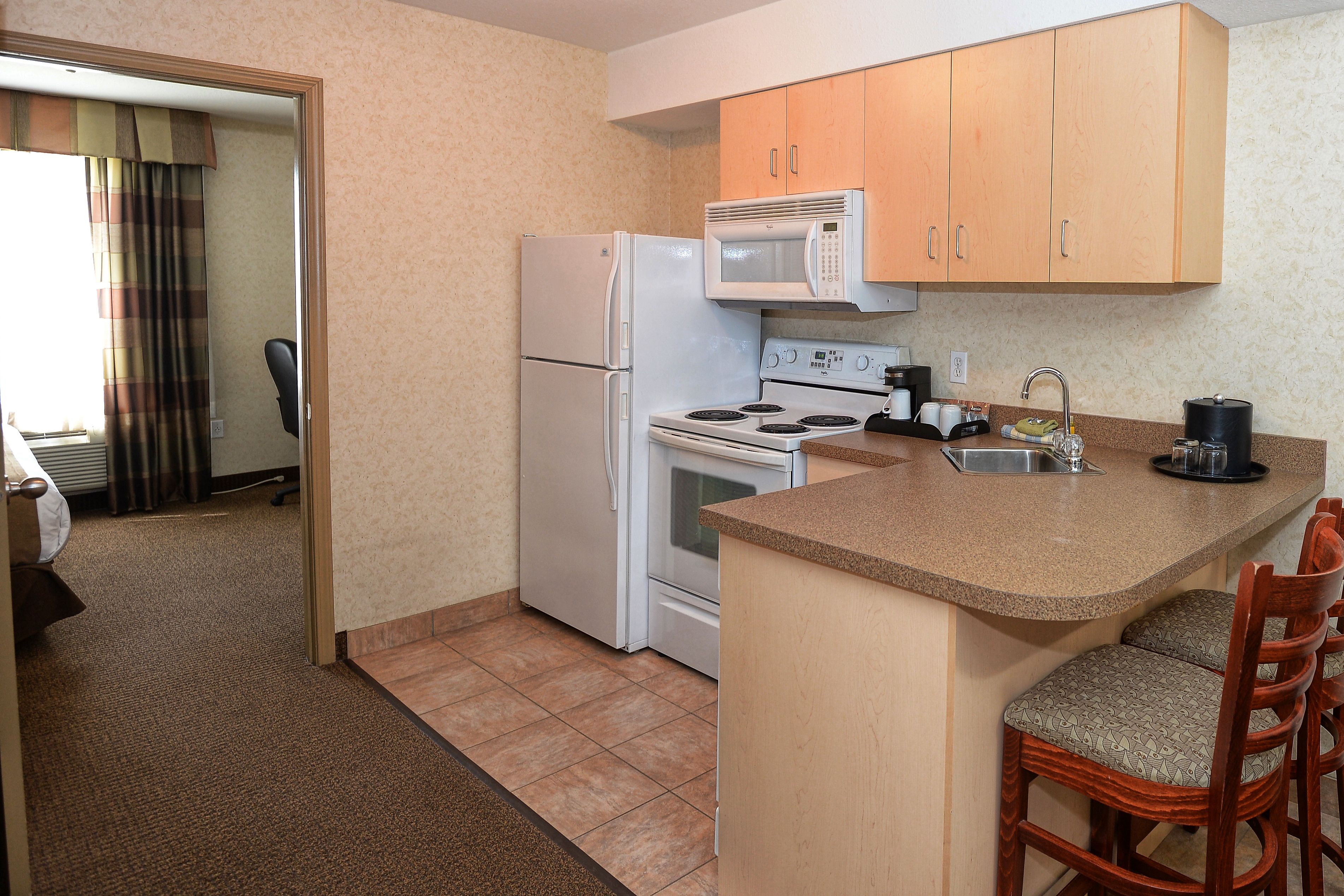 premium bedding, in-room safe, desk, blackout curtains