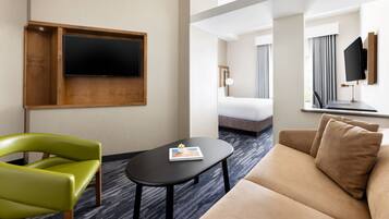 Premium bedding, pillowtop beds, in-room safe, desk