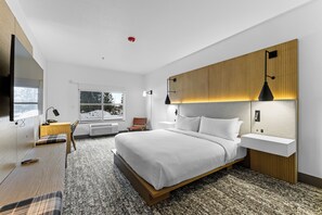 笔记本电脑工作区、熨斗/熨衣板、免费 WiFi、床单